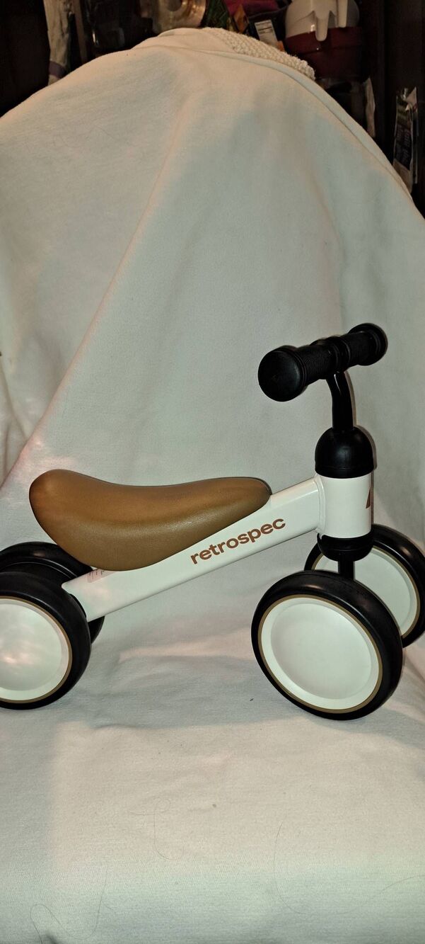 Retrospec Cricket Baby Balance Bike – Eggshell / Tan – Floor Model